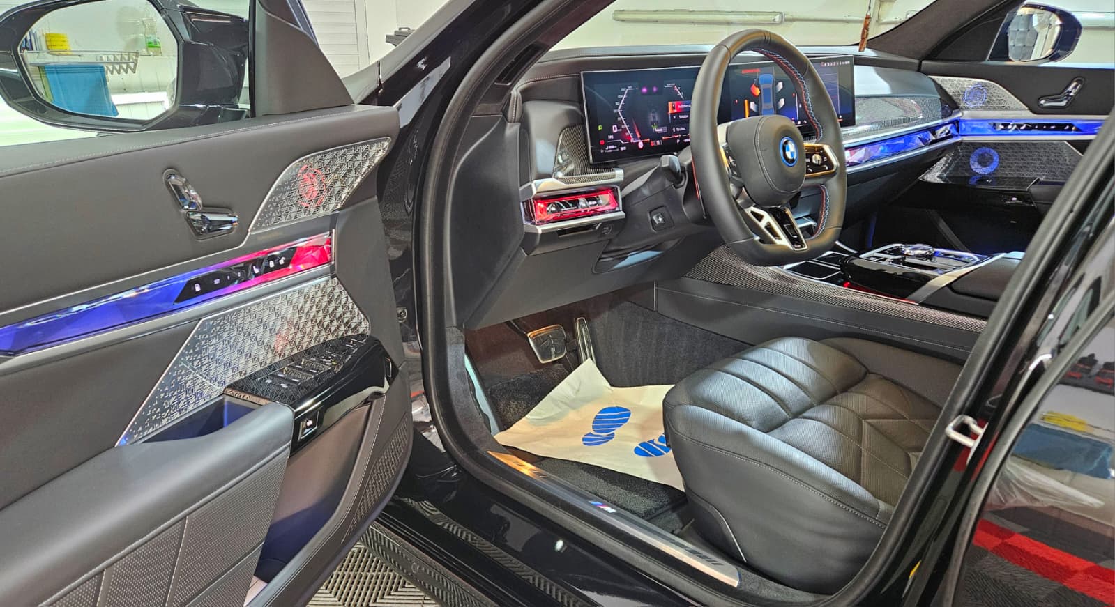 Schwarzer Mercedes GLE SUV